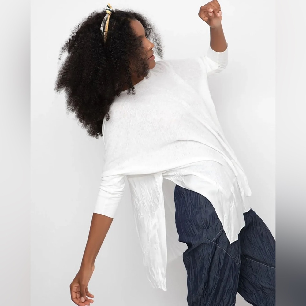 OZAI N KU Relaxed Tunic Top NWT Small
